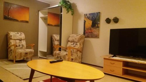 โทรทัศน์และ/หรือระบบความบันเทิงของ Nice spacious home