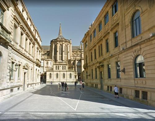 Luxury Cathedral - SSHousing