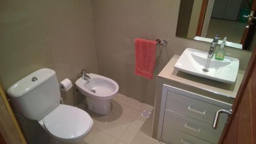 Un baño de Apartamento Lastres 27