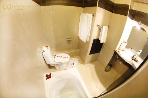 Koupelna v ubytování Hotel Imperial Plaza & Spa