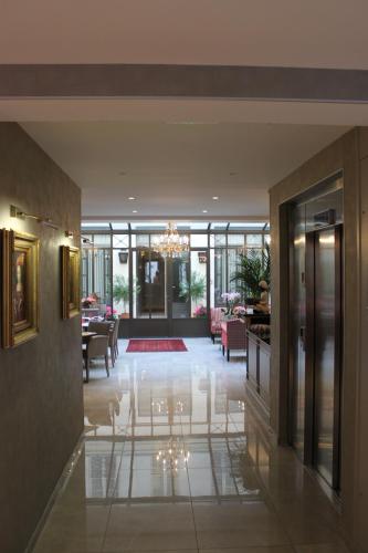 My Home In Paris photo 29