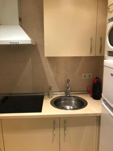 A kitchen or kitchenette at Ílios Apartamentos
