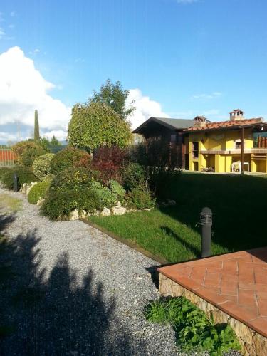 Κήπος έξω από το Casa Toscana