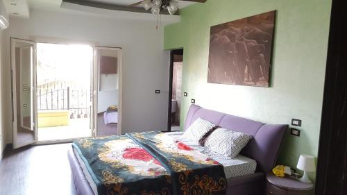 Postel nebo postele na pokoji v ubytování The Resort Apartment - New Cairo