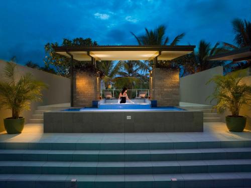 Der Swimmingpool an oder in der Nähe von Coconut Grove