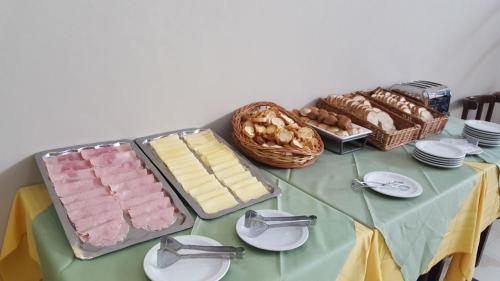 Φαγητό σε αυτό το ξενοδοχείο ή κάπου εκεί κοντά