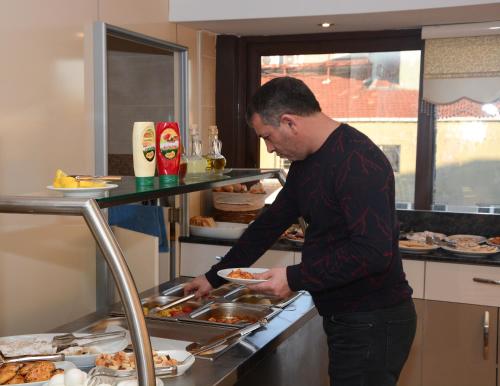 Jídlo v hotelu nebo okolí