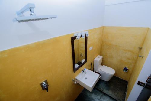 A bathroom at Bastille