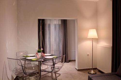 Modern Sea View Apartment - Free Parking - Quiet Area near Center