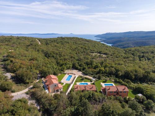 Apartments Athos