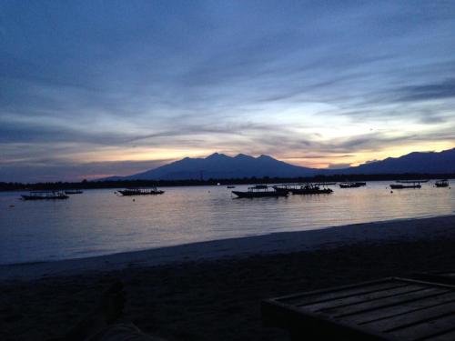 Afbeelding uit fotogalerij van Brother Bungalow in Gili Trawangan