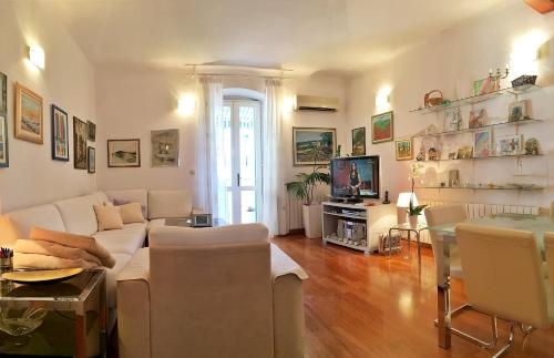 Klarina Apartments