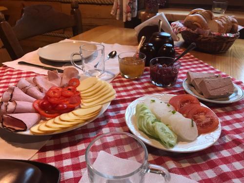 Mad i feriehuset eller i nærheden