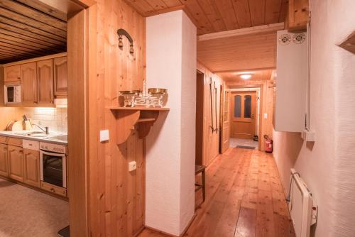 Kuchyň nebo kuchyňský kout v ubytování Gletscher Chalet