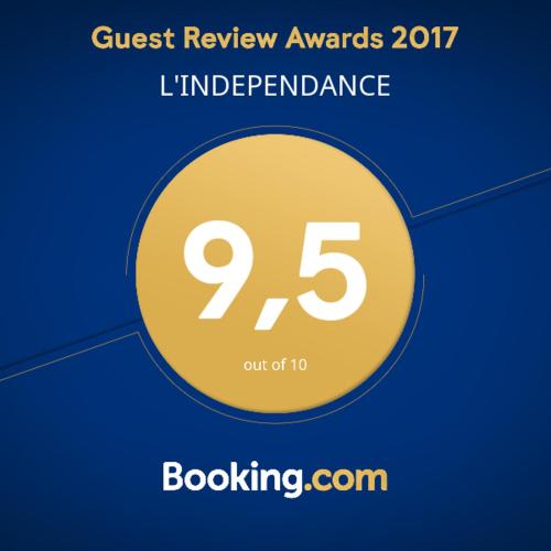 un cartello che legga la recensione degli ospiti premia l'appendice limitata di L'INDEPENDANCE a Lione