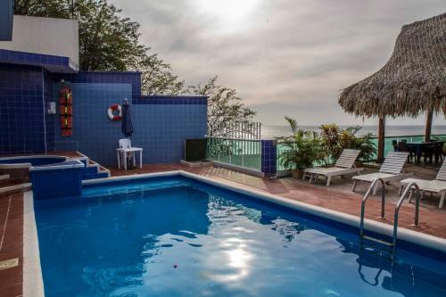 Gallery image of Hotel Large Beach in Taganga