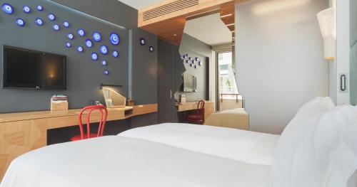 New Hotel, a Member of Design Hotels