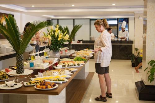 Đồ ăn tại/gần khách sạn