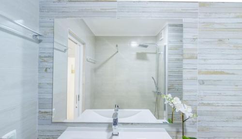 Et badeværelse på Stay Inn Albufeira - 303B Apartment