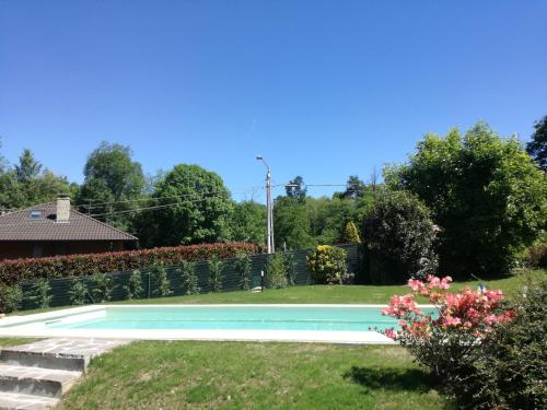 Het zwembad bij of vlak bij Il Colle Fiorito