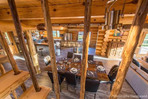 Le Black Bear- Les Chalets Spa Canada – Photos 2