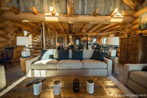 Le Black Bear- Les Chalets Spa Canada – Photos 4