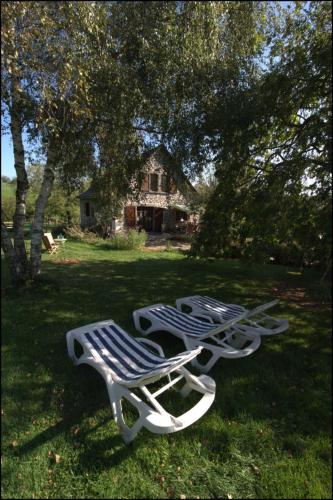 Φωτογραφία από το άλμπουμ του Chambres d'Hôtes Le Moulin du Pont σε Saint-Bonnet-de-Salers