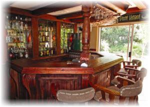 Ο χώρος του lounge ή του μπαρ στο Elizabeth Lodge