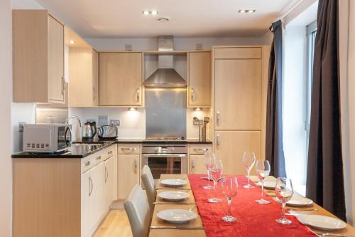 Stylish Apartment photo 15