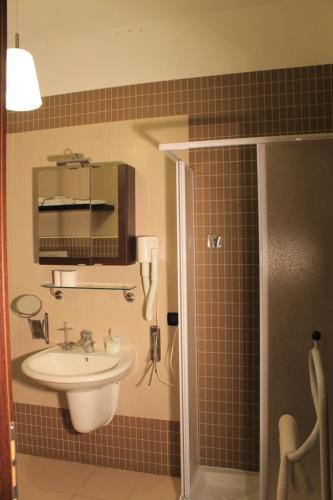 Phòng tắm tại B&B al Castello Torremaggiore