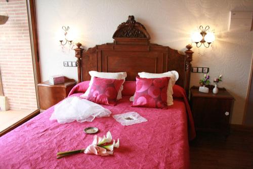 Cama o camas de una habitación en Hotel Rural El Balcón de Montija