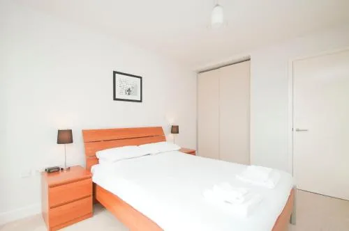 Cleyro Serviced Apartments - Finzels Reach photo 48