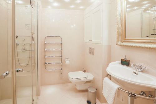 Phòng tắm tại Ferienwohnung Sönshörn