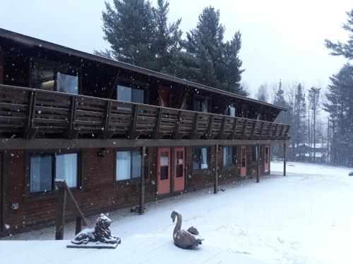Summit Lodge semasa musim sejuk