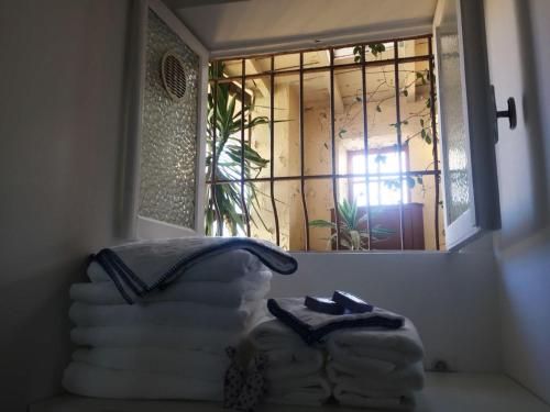 Svetainės erdvė apgyvendinimo įstaigoje Chez Kari-top location in charming old town