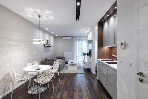 Kuchyňa alebo kuchynka v ubytovaní GA Luxury Apartments W19