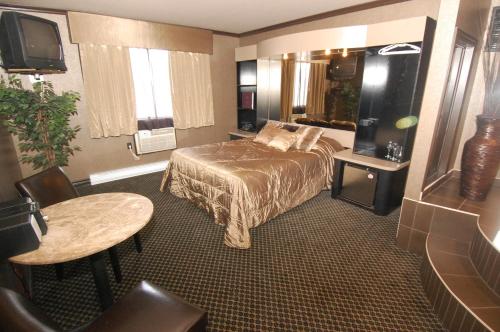 Μια τηλεόραση ή/και κέντρο ψυχαγωγίας στο Motel Capri & Suites