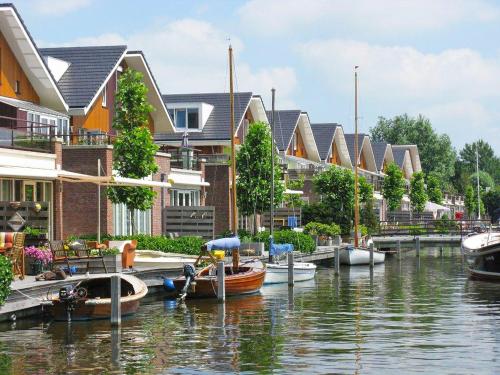 Θέα στο ποτάμι κοντά σε αυτό το παραθεριστικό πάρκο