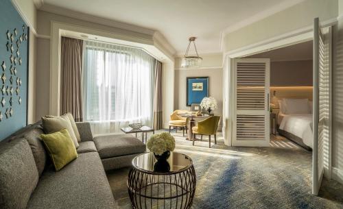 Gallery image of Four Seasons Hotel Singapore in Singapore