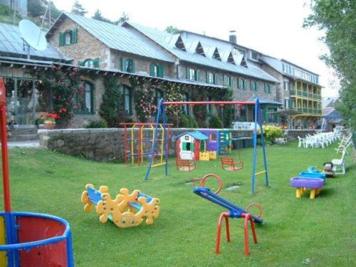 Vaikų žaidimų erdvė apgyvendinimo įstaigoje Hotel Adsera