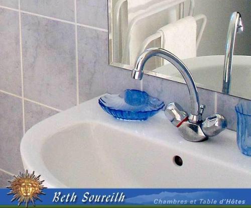Ένα μπάνιο στο Beth Soureilh Adults Only