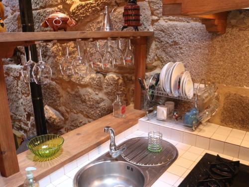 A kitchen or kitchenette at Bodega rural tipo loft