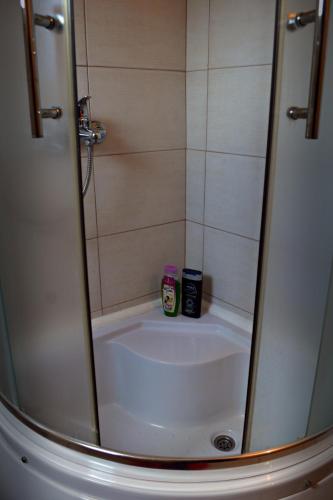 Bilik mandi di Apartment Lotika