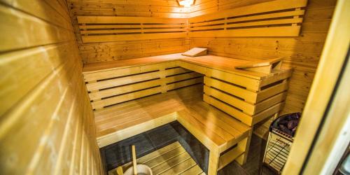 an overhead view of a wooden sauna at Riverside in Demanovska Dolina
