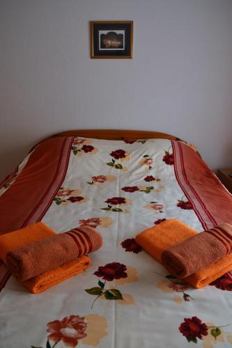 Katil atau katil-katil dalam bilik di Apartment Lotika