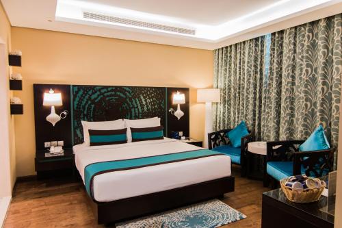 Signature Hotel Al Barsha Image