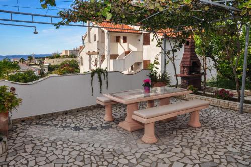Apartments Toska
