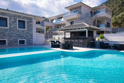Gallery image of Semiramis Luxury Suites in Chrysi Ammoudia