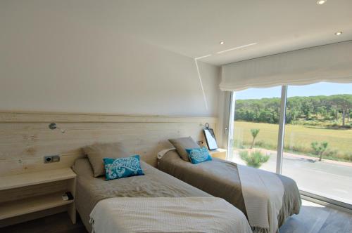 Postel nebo postele na pokoji v ubytování Modern Villa Olivera with Private Pool