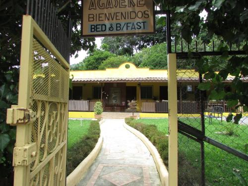 Ein Garten an der Unterkunft Agaseke Lodge Boquete